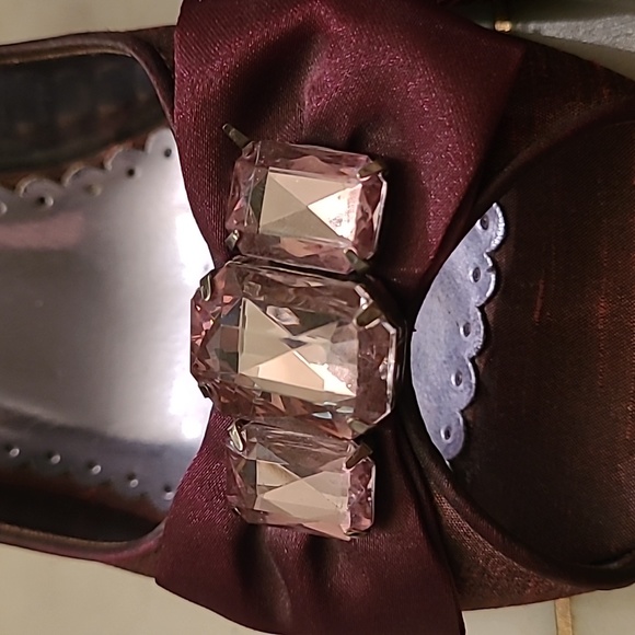 Burgundy red peeptoe heels with pink rhinstones and bows. - Picture 16 of 16